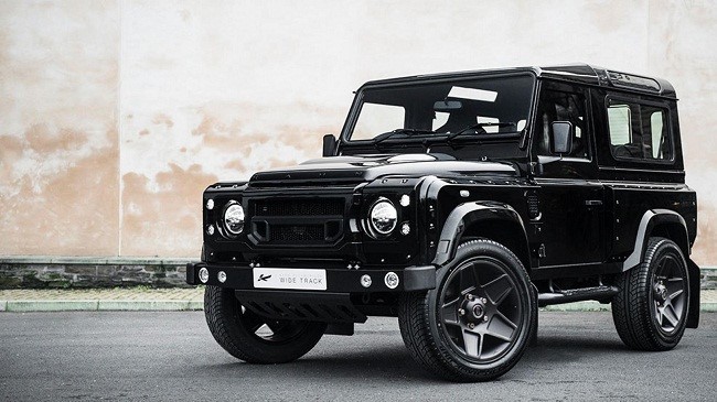 Can canh Land Rover Defender ban do boc thep 